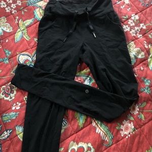 Lululemon BLACK high waisted leggings